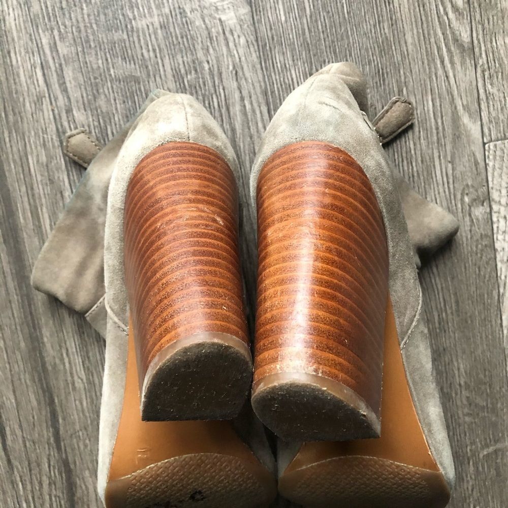 Tory Burch Fulton Booties - Picture 10 of 16